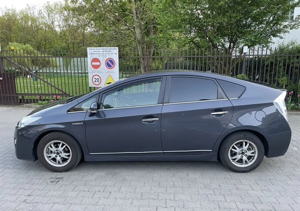 Toyota Prius cena 30000 przebieg: 334000, rok produkcji 2009 z Warszawa małe 22